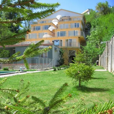 Apartament Apart Hotel Eden *