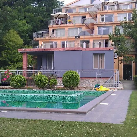 Apart Hotel Eden Apartament *